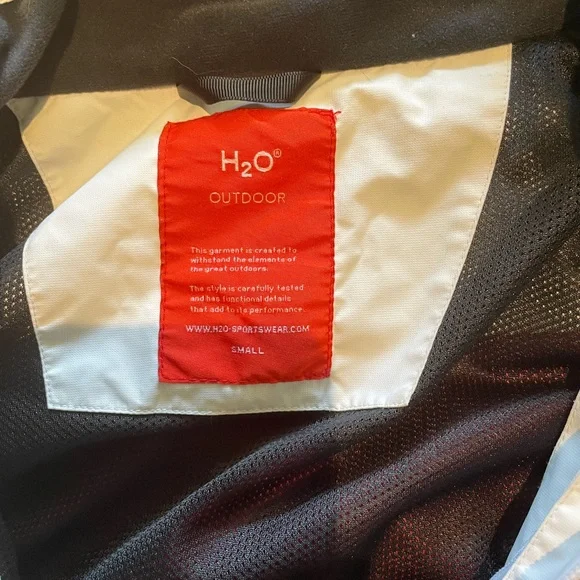 H2O Jacket - Picture 2 of 3